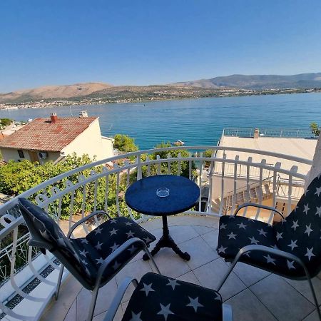 Apartment Matej Трогир Экстерьер фото