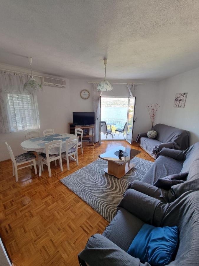 Apartment Matej Трогир Экстерьер фото