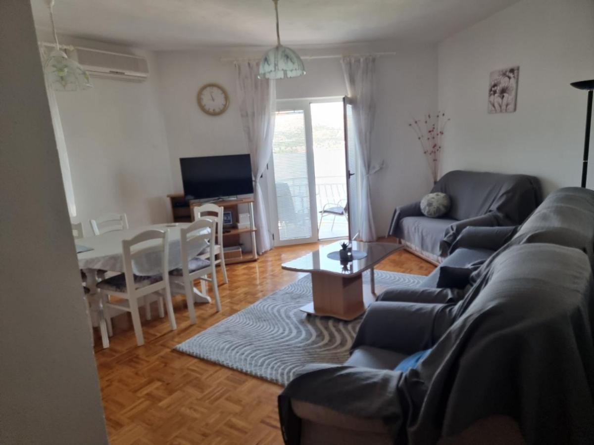 Apartment Matej Трогир Экстерьер фото