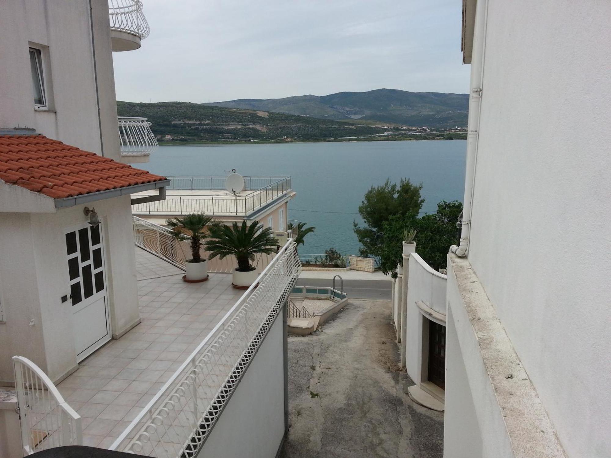Apartment Matej Трогир Экстерьер фото
